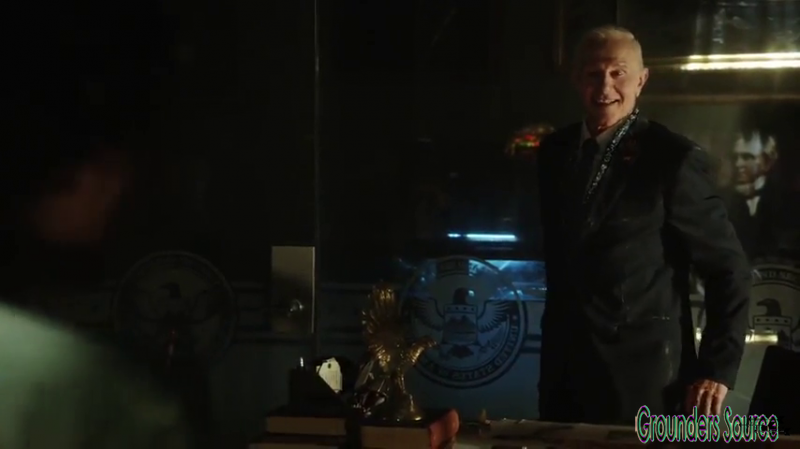 The 100 Gag Reel Captures Season Two DVD Extras-73
