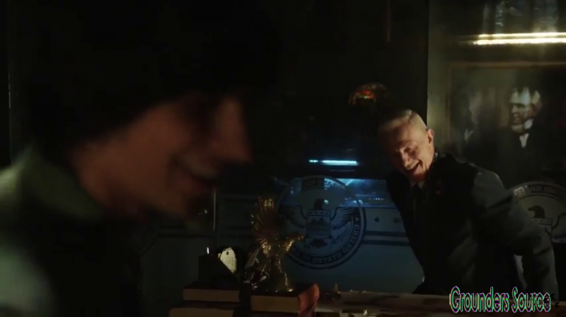 The 100 Gag Reel Captures Season Two DVD Extras-69
