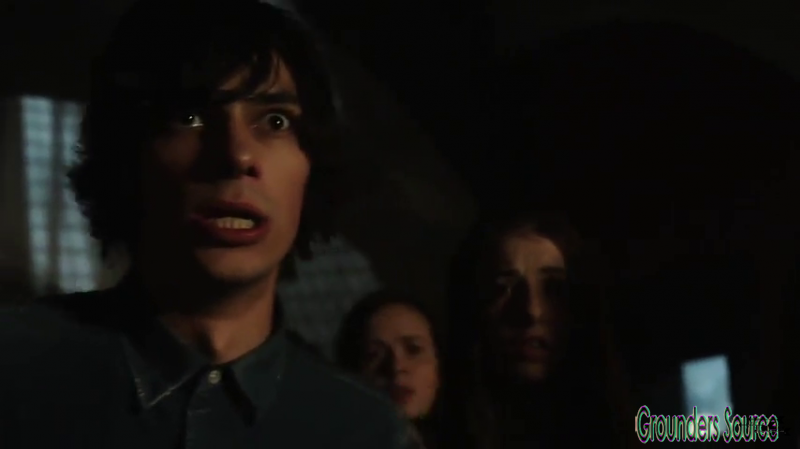 The 100 Gag Reel Captures Season Two DVD Extras-61
