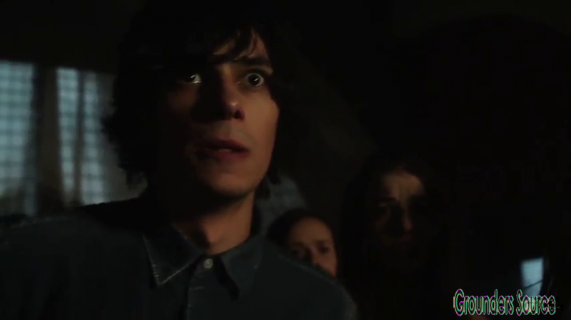 The 100 Gag Reel Captures Season Two DVD Extras-58

