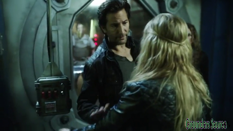 The 100 Gag Reel Captures Season Two DVD Extras-36
