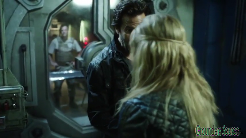 The 100 Gag Reel Captures Season Two DVD Extras-32
