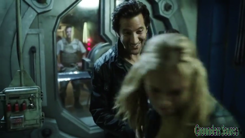 The 100 Gag Reel Captures Season Two DVD Extras-30
