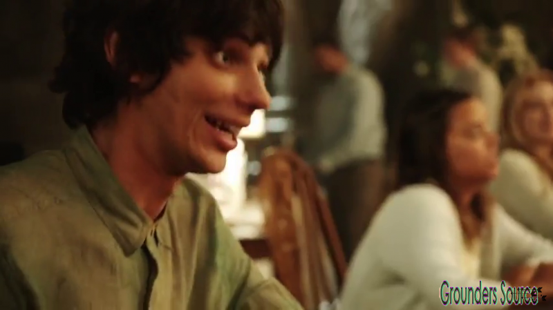 The 100 Gag Reel Captures Season Two DVD Extras-18
