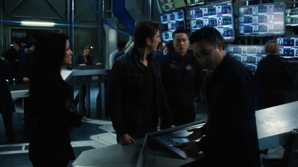 The 100 Season One Episode One Pilot Captures-2303

