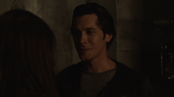 The 100 Season One Episode One Pilot Captures-2217
