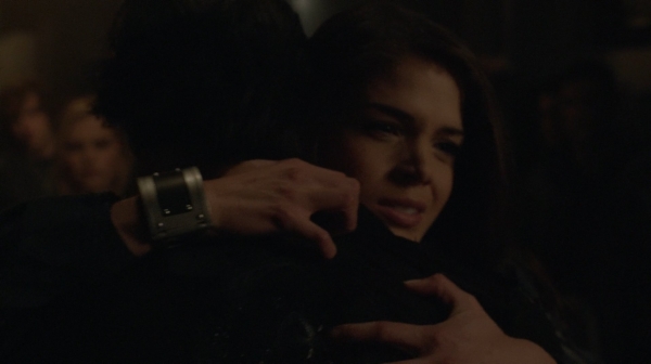 The 100 Season One Episode One Pilot Captures-2214
