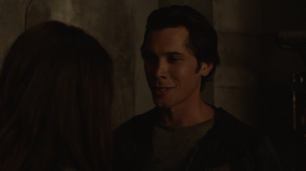 The 100 Season One Episode One Pilot Captures-2203
