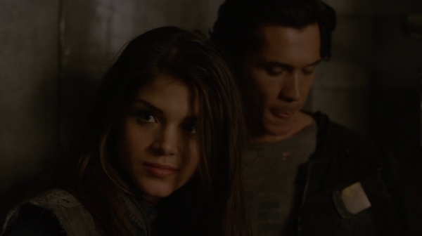 The 100 Season One Episode One Pilot Captures-2197
