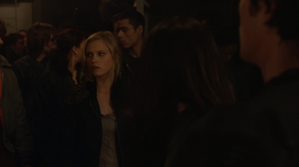 The 100 Season One Episode One Pilot Captures-2193
