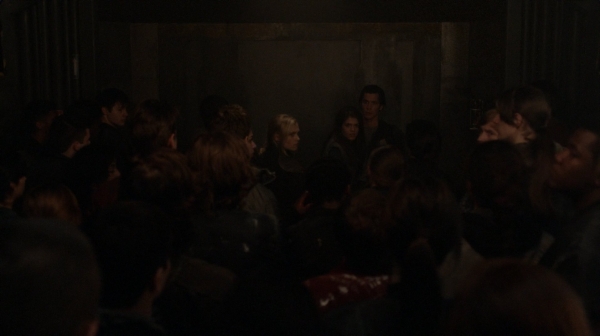 The 100 Season One Episode One Pilot Captures-2191
