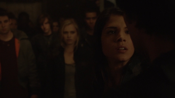 The 100 Season One Episode One Pilot Captures-2181
