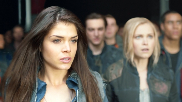 The 100 Season One Episode One Pilot Captures-2159
