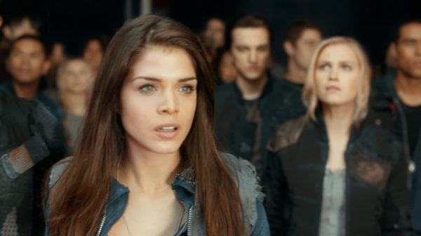 The 100 Season One Episode One Pilot Captures-2150
