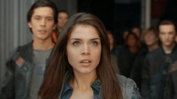 The 100 Season One Episode One Pilot Captures-2148
