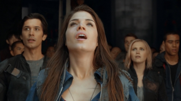 The 100 Season One Episode One Pilot Captures-2139
