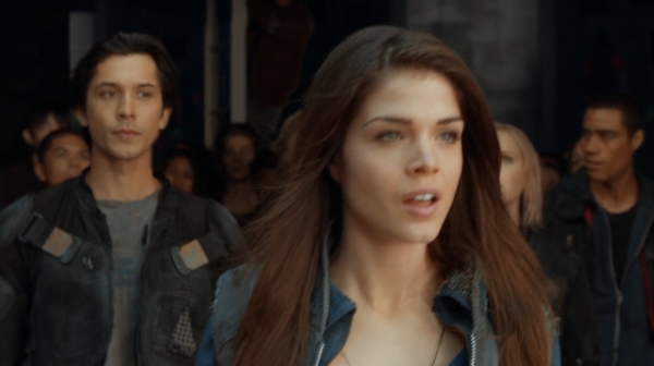 The 100 Season One Episode One Pilot Captures-2135
