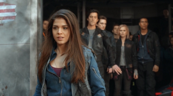 The 100 Season One Episode One Pilot Captures-2122

