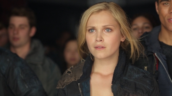 The 100 Season One Episode One Pilot Captures-2113
