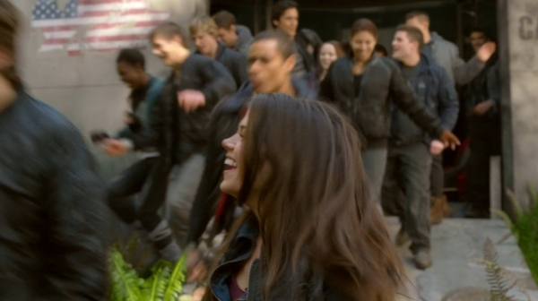 The 100 Season One Episode One Pilot Captures-2102

