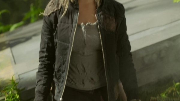 The 100 Season One Episode One Pilot Captures-2089
