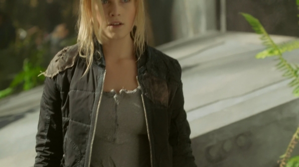 The 100 Season One Episode One Pilot Captures-2088
