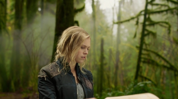 The 100 Season One Episode One Pilot Captures-2066
