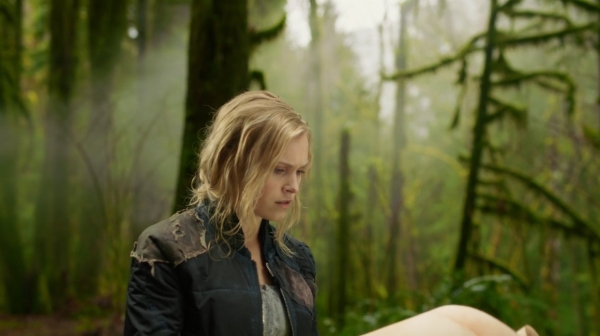 The 100 Season One Episode One Pilot Captures-2065
