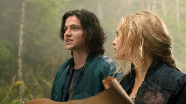 The 100 Season One Episode One Pilot Captures-2053
