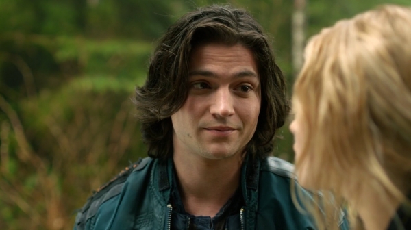 The 100 Season One Episode One Pilot Captures-2035
