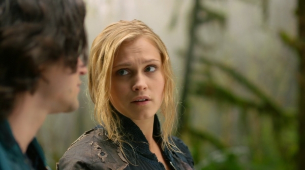 The 100 Season One Episode One Pilot Captures-2029
