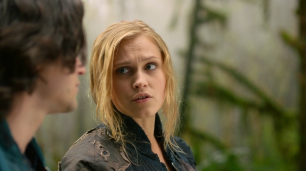 The 100 Season One Episode One Pilot Captures-2028
