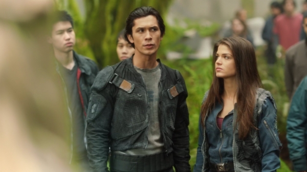 The 100 Season One Episode One Pilot Captures-1866

