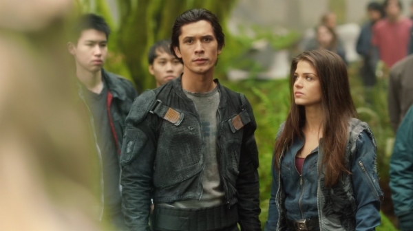 The 100 Season One Episode One Pilot Captures-1865
