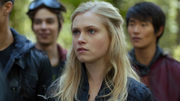 The 100 Season One Episode One Pilot Captures-1833

