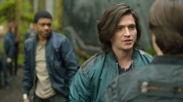 The 100 Season One Episode One Pilot Captures-1827
