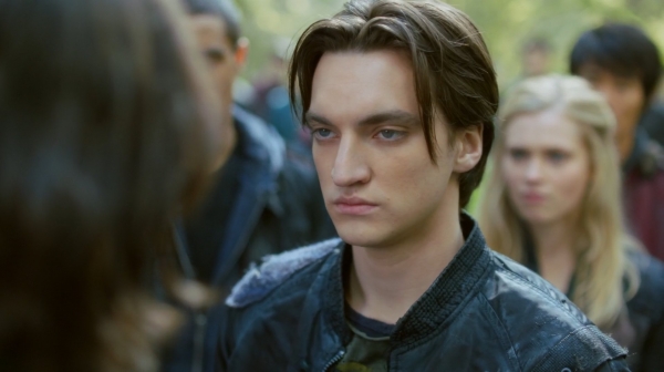 The 100 Season One Episode One Pilot Captures-1824
