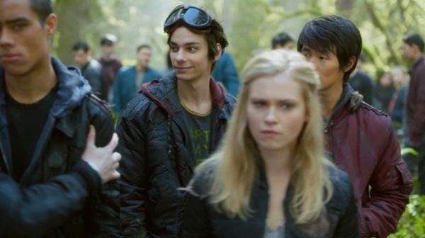 The 100 Season One Episode One Pilot Captures-1815
