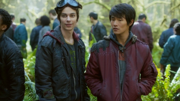 The 100 Season One Episode One Pilot Captures-1814
