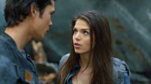 The 100 Season One Episode One Pilot Captures-1805
