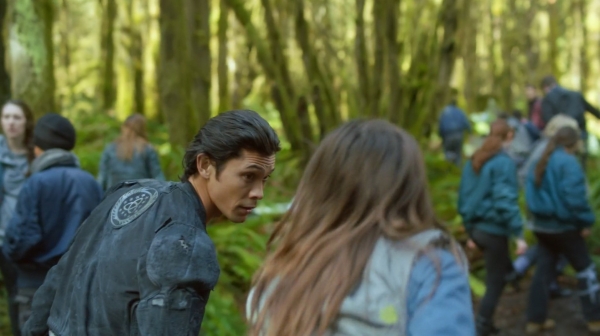 The 100 Season One Episode One Pilot Captures-1803
