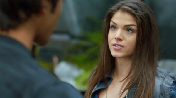 The 100 Season One Episode One Pilot Captures-1797
