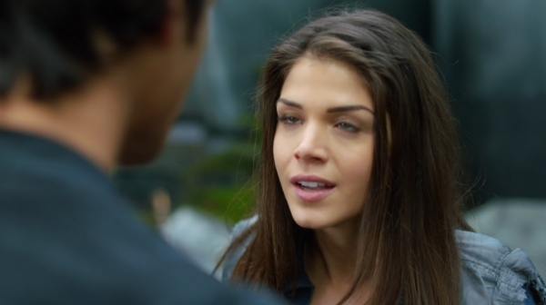 The 100 Season One Episode One Pilot Captures-1793
