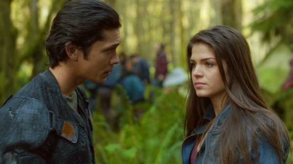 The 100 Season One Episode One Pilot Captures-1777
