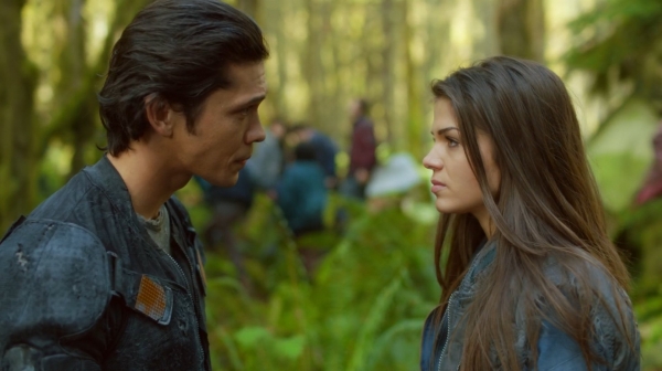 The 100 Season One Episode One Pilot Captures-1776
