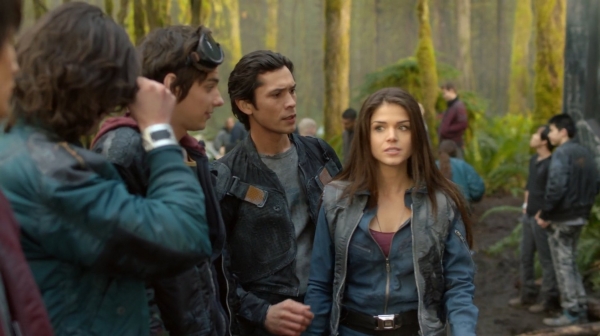 The 100 Season One Episode One Pilot Captures-1744
