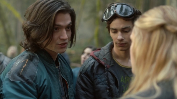 The 100 Season One Episode One Pilot Captures-1739
