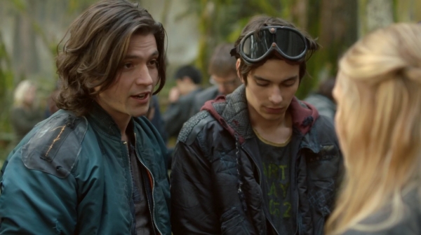The 100 Season One Episode One Pilot Captures-1733
