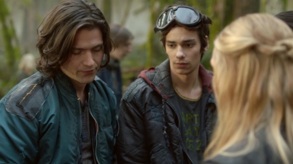 The 100 Season One Episode One Pilot Captures-1719
