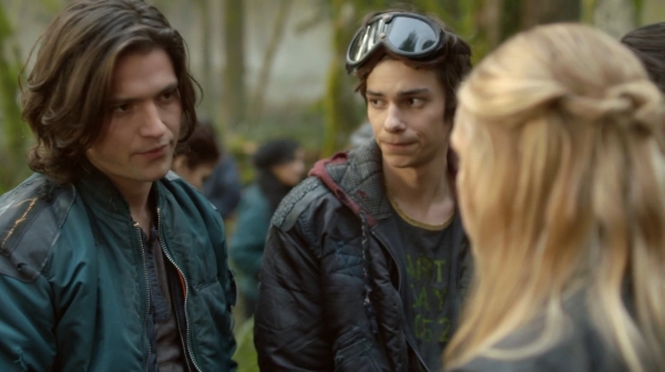 The 100 Season One Episode One Pilot Captures-1718
